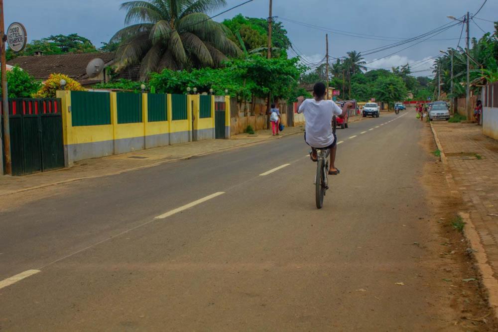 J Nova Lda Apartman Sao Tomé Kültér fotó
